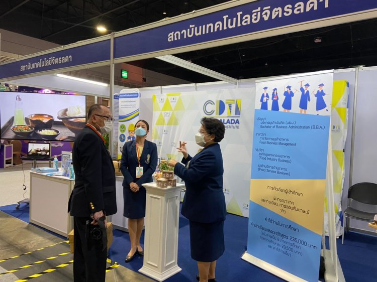 ร่วมเปิดงานมหกรรมวิทยาศาสตร์และเทคโนโลยีแห่งชาติ — 9 พฤษภาคม 2025 — สถาบันเทคโนโลยีจิตรลดา CDTI