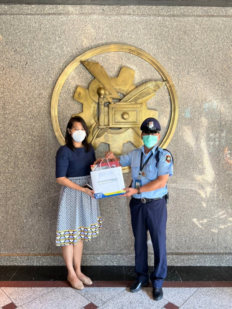 มอบของขวัญสวัสดีปีใหม่และขอบคุณหน่วยงานต่าง ๆ — 5 พฤษภาคม 2025 — สถาบันเทคโนโลยีจิตรลดา CDTI