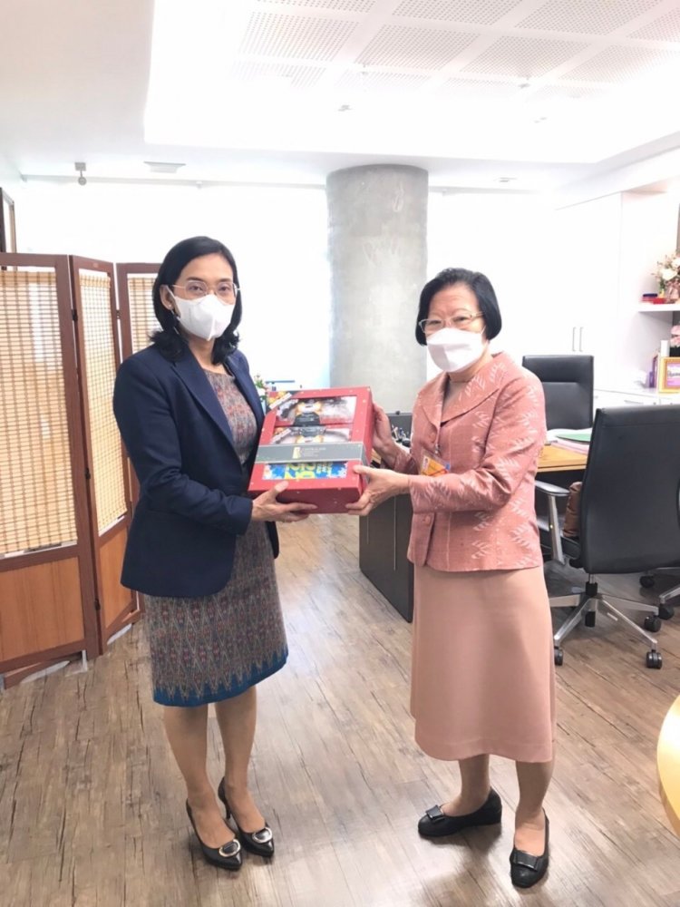 มอบของขวัญสวัสดีปีใหม่และขอบคุณหน่วยงานต่าง ๆ — 5 พฤษภาคม 2025 — สถาบันเทคโนโลยีจิตรลดา CDTI