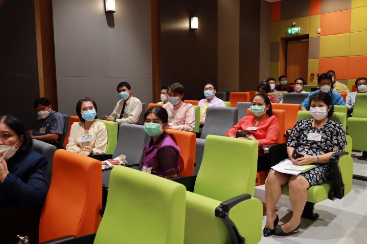 ประชุมอาจารย์และครู อาจารย์ที่ปรึกษา — 9 พฤษภาคม 2025 — สถาบันเทคโนโลยีจิตรลดา CDTI