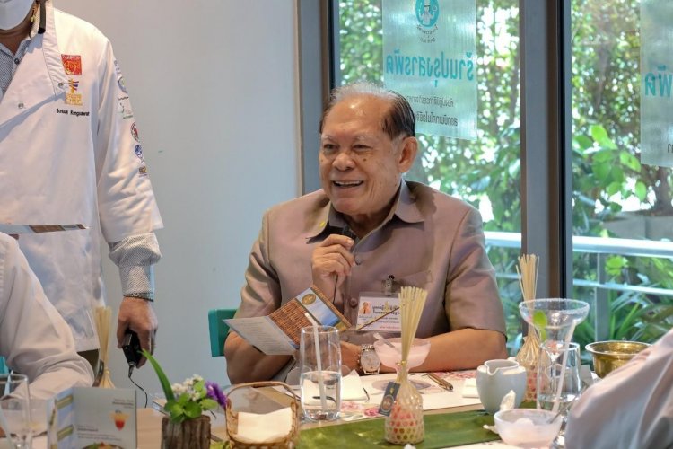 นักศึกษาเชฟอาหารไทย จิตรลดาวิชาชีพทดลองประกอบธุรกิจอาหาร ประจำปีการศึกษา 2564 ครั้งที่ 2 — 9 พฤษภาคม 2025 — สถาบันเทคโนโลยีจิตรลดา CDTI