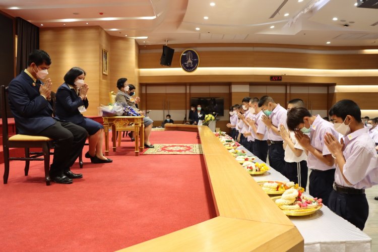 พิธีปฐมนิเทศนักเรียนใหม่และกิจกรรม “ค่ายกระชับมิตร” ประจำปีการศึกษา 2565 — 7 พฤษภาคม 2025 — สถาบันเทคโนโลยีจิตรลดา CDTI