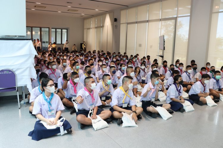 พิธีปฐมนิเทศนักเรียนใหม่และกิจกรรม “ค่ายกระชับมิตร” ประจำปีการศึกษา 2565 — 7 พฤษภาคม 2025 — สถาบันเทคโนโลยีจิตรลดา CDTI