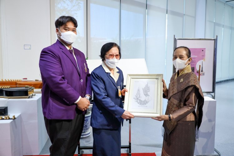 ภริยานายกรัฐมนตรี สปป.ลาว เยี่ยมสถาบันเทคโนโลยีจิตรลดา — 5 พฤษภาคม 2025 — สถาบันเทคโนโลยีจิตรลดา CDTI