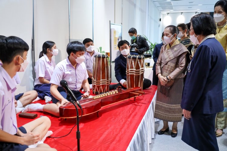 ภริยานายกรัฐมนตรี สปป.ลาว เยี่ยมสถาบันเทคโนโลยีจิตรลดา — 5 พฤษภาคม 2025 — สถาบันเทคโนโลยีจิตรลดา CDTI