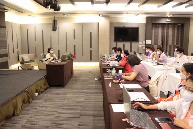 CDV จัดการอบรม “การเขียนงานวิจัยเพื่อขอตำแหน่งทางวิชาการสำหรับครูวิชาชีพ” — 6 พฤษภาคม 2025 — สถาบันเทคโนโลยีจิตรลดา CDTI