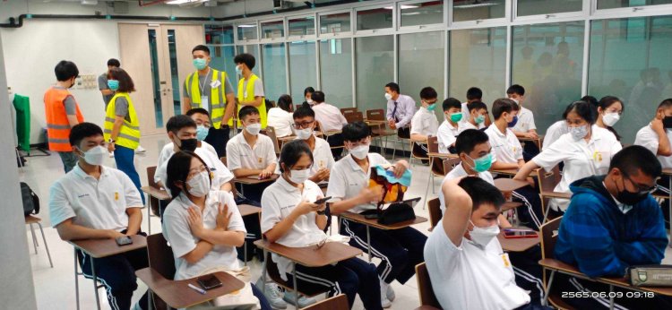 สาขาเทคโนโลยีระบบสมองกลฝังตัว จัดระบบการเรียนรู้ในรูปแบบของการบูรณาการความรู้ในกลุ่มของ STEM — 5 พฤษภาคม 2025 — สถาบันเทคโนโลยีจิตรลดา CDTI