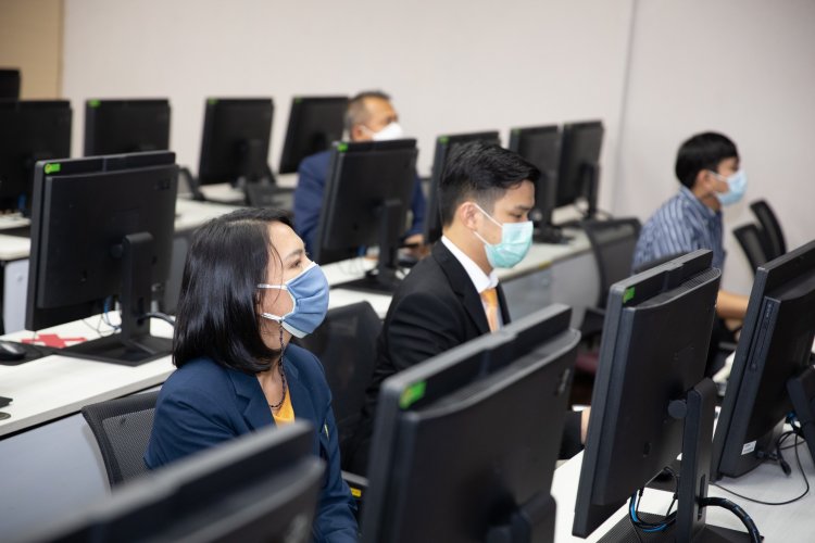 เยี่ยมชมห้องปฏิบัติการบริหารธุรกิจ — 6 พฤษภาคม 2025 — สถาบันเทคโนโลยีจิตรลดา CDTI