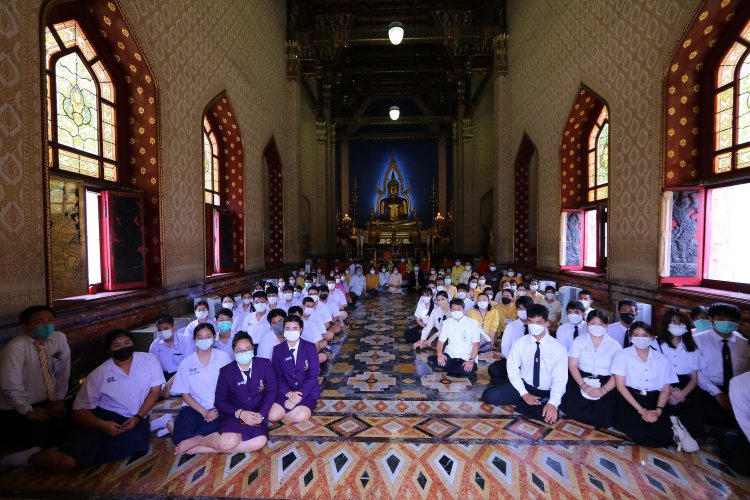 ถวายเทียนพรรษาวัดเบญจมบพิตรดุสิตวนารามราชวรวิหาร — 6 พฤษภาคม 2025 — สถาบันเทคโนโลยีจิตรลดา CDTI