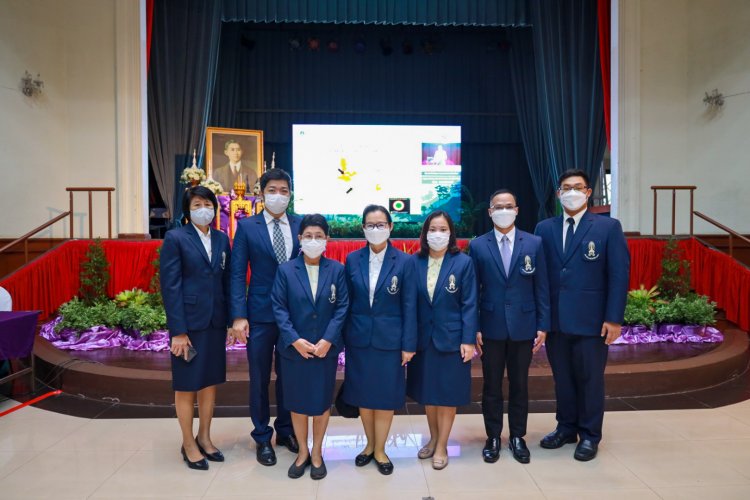 วางพวงมาลาเนื่องในวันมหิดล — 2 พฤษภาคม 2025 — สถาบันเทคโนโลยีจิตรลดา CDTI