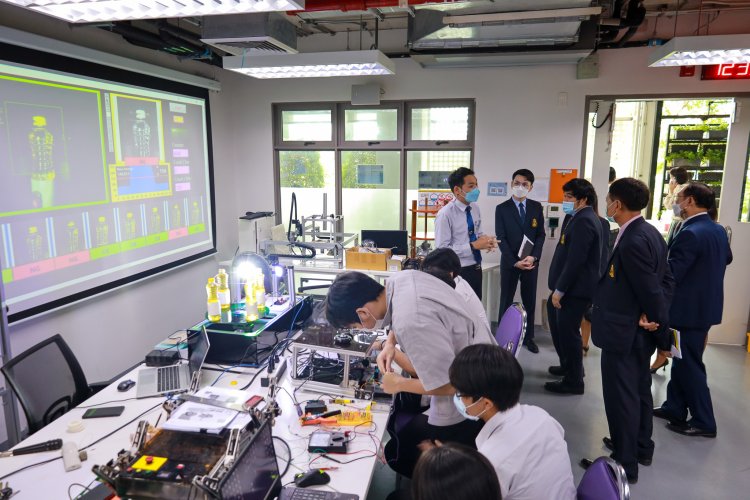 ต้อนรับคณะผู้บริหารโรงเรียนสิงห์สมุทร จ.ชลบุรี — 3 พฤษภาคม 2025 — สถาบันเทคโนโลยีจิตรลดา CDTI