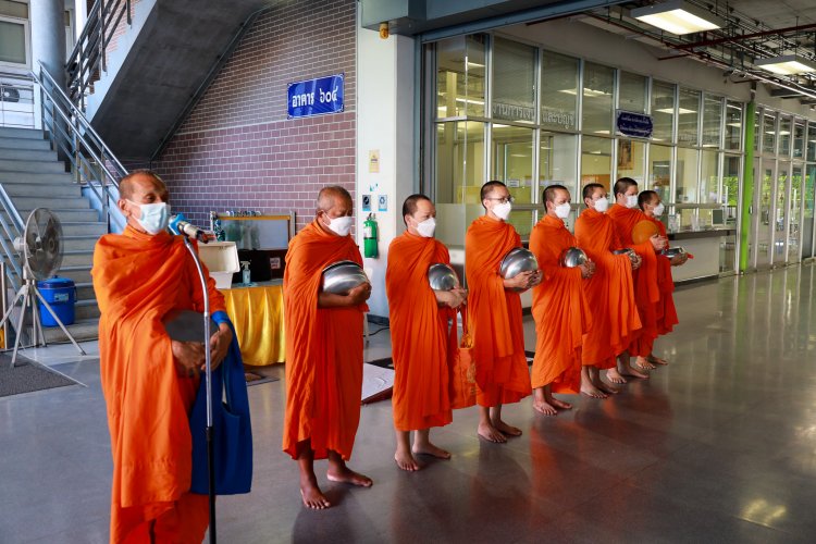 พิธีบำเพ็ญกุศลสำนึกในพระมหากรุณาธิคุณ เนื่องในวันคล้ายวันพระบรมราชสมภพ — 9 พฤษภาคม 2025 — สถาบันเทคโนโลยีจิตรลดา CDTI