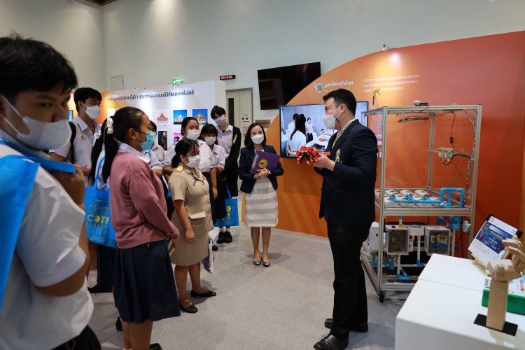 ต้อนรับคณะโรงเรียนพุทธจักรวิทยา — 23 เมษายน 2025 — สถาบันเทคโนโลยีจิตรลดา CDTI