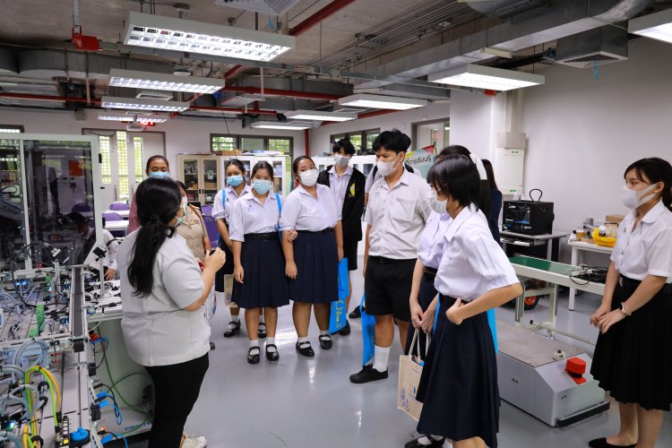ต้อนรับคณะโรงเรียนพุทธจักรวิทยา — 23 เมษายน 2025 — สถาบันเทคโนโลยีจิตรลดา CDTI