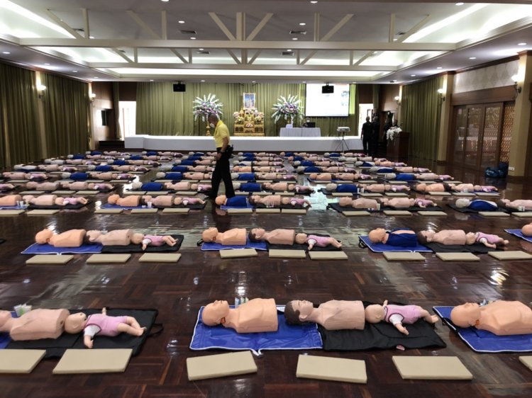 ฝึกอบรมหลักสูตรจิตอาสาพระราชทาน "การช่วยฟื้นคืนชีพ หรือ CPR" — 27 เมษายน 2025 — สถาบันเทคโนโลยีจิตรลดา CDTI