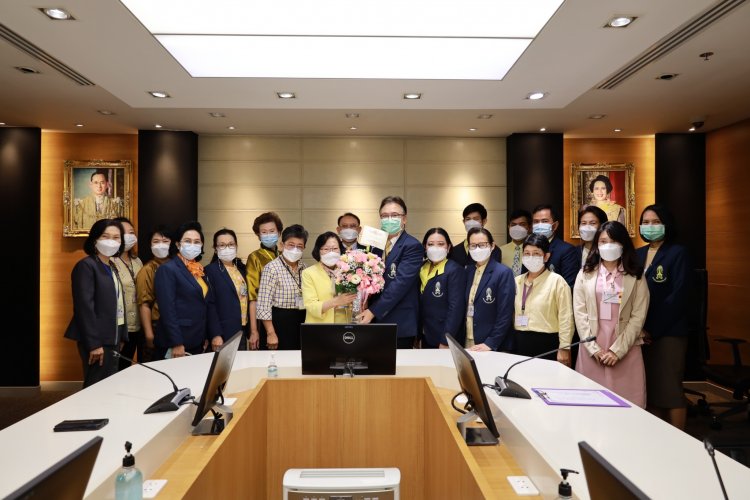 ร่วมแสดงความยินดีอธิการบดีรับประทานปริญญาดุษฎีบัณฑิตกิตติมศักดิ์ — 9 พฤษภาคม 2025 — สถาบันเทคโนโลยีจิตรลดา CDTI