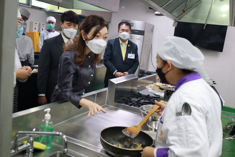 ลงนามความร่วมมือมูลนิธิ Chef Cares — 3 พฤษภาคม 2025 — สถาบันเทคโนโลยีจิตรลดา CDTI