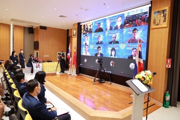 พิธีจบการศึกษานักเรียนหลักสูตรระยะสั้นโครงการ “ห้องเรียนเส้นทางสายไหม” — 5 พฤษภาคม 2025 — สถาบันเทคโนโลยีจิตรลดา CDTI