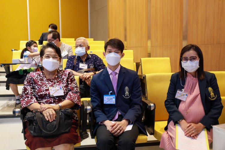 พิธีมอบประกาศนียบัตรพนักงานให้การดูแล — 1 พฤษภาคม 2025 — สถาบันเทคโนโลยีจิตรลดา CDTI
