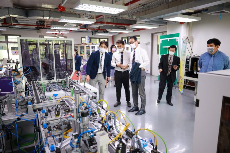 ลงนามความร่วมมือ AHSTE — 5 พฤษภาคม 2025 — สถาบันเทคโนโลยีจิตรลดา CDTI