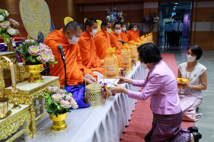 พิธีทำบุญถวายเป็นพระราชกุศล เนื่องในวันคล้ายวันพระราชสมภพสมเด็จพระกนิษฐาธิราชเจ้า กรมสมเด็จพระเทพรัตนราชสุดาฯ สยามบรมราชกุมารี และวันสถาบันเทคโนโลยีจิตรลดา — 8 พฤษภาคม 2025 — สถาบันเทคโนโลยีจิตรลดา CDTI