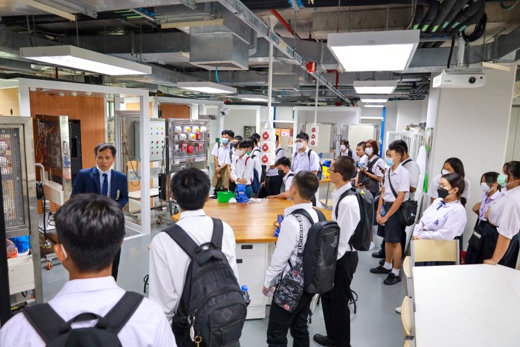 ปฐมนิเทศนักศึกษาใหม่คณะเทคโนโลยีอุตสาหกรรม ประจำปีการศึกษา 2566 — 9 พฤษภาคม 2025 — สถาบันเทคโนโลยีจิตรลดา CDTI