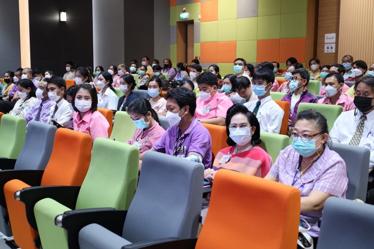 อธิการบดีพบครูและเจ้าหน้าที่ โรงเรียนจิตรลดาวิชาชีพ — 6 พฤษภาคม 2025 — สถาบันเทคโนโลยีจิตรลดา CDTI