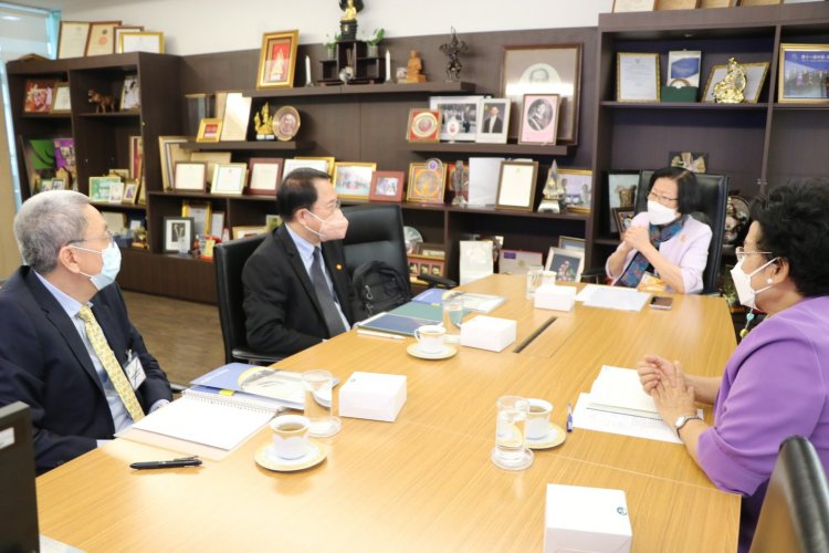 หารือความร่วมมือทางวิชาการ และเยี่ยมชม CDTI  — 2 พฤษภาคม 2025 — สถาบันเทคโนโลยีจิตรลดา CDTI