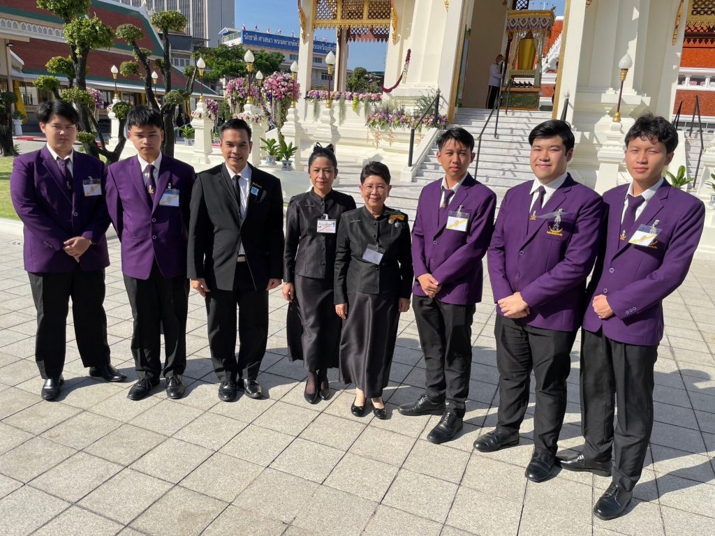 ในหลวง พระราชินี พระราชทานเพลิงศพ ท่านผู้หญิงทัศนีย์ บุณยคุปต์ — 3 พฤษภาคม 2025 — สถาบันเทคโนโลยีจิตรลดา CDTI
