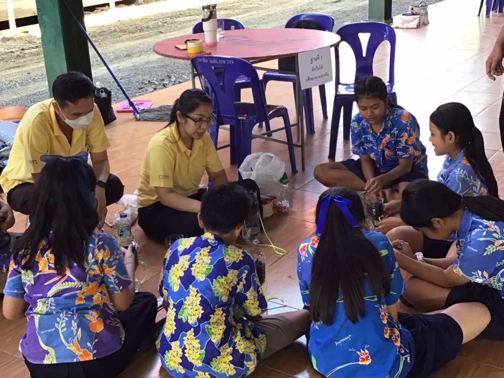 CDTI ร่วมทำกิจกรรมบำเพ็ญประโยชน์ มอบสิ่งของและสอนอาชีพ — 2 พฤษภาคม 2025 — สถาบันเทคโนโลยีจิตรลดา CDTI