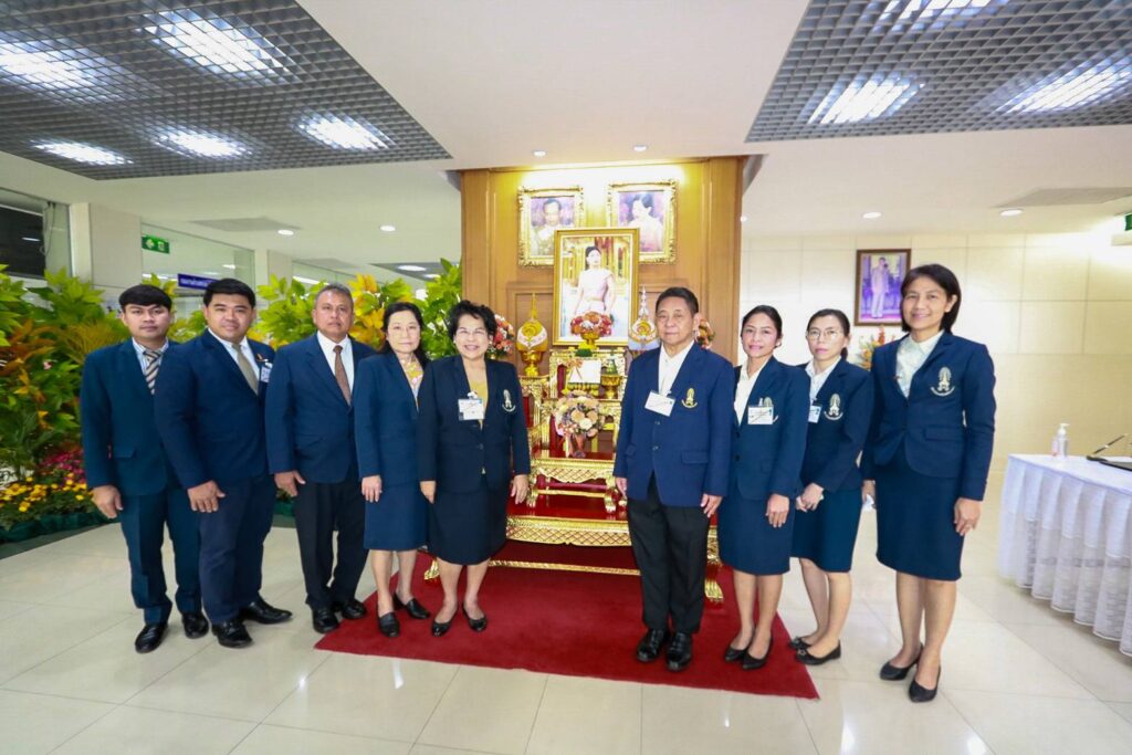ถวายพระพรวันคล้ายประสูติ สมเด็จพระเจ้าลูกเธอ เจ้าฟ้าสิริวัณณวรี นารีรัตนราชกัญญา หน้าพระฉายาลักษณ์สมเด็จพระเจ้าลูกเธอ เจ้าฟ้าสิริวัณณวรี นารีรัตนราชกัญญา — 1 พฤษภาคม 2025 — สถาบันเทคโนโลยีจิตรลดา CDTI