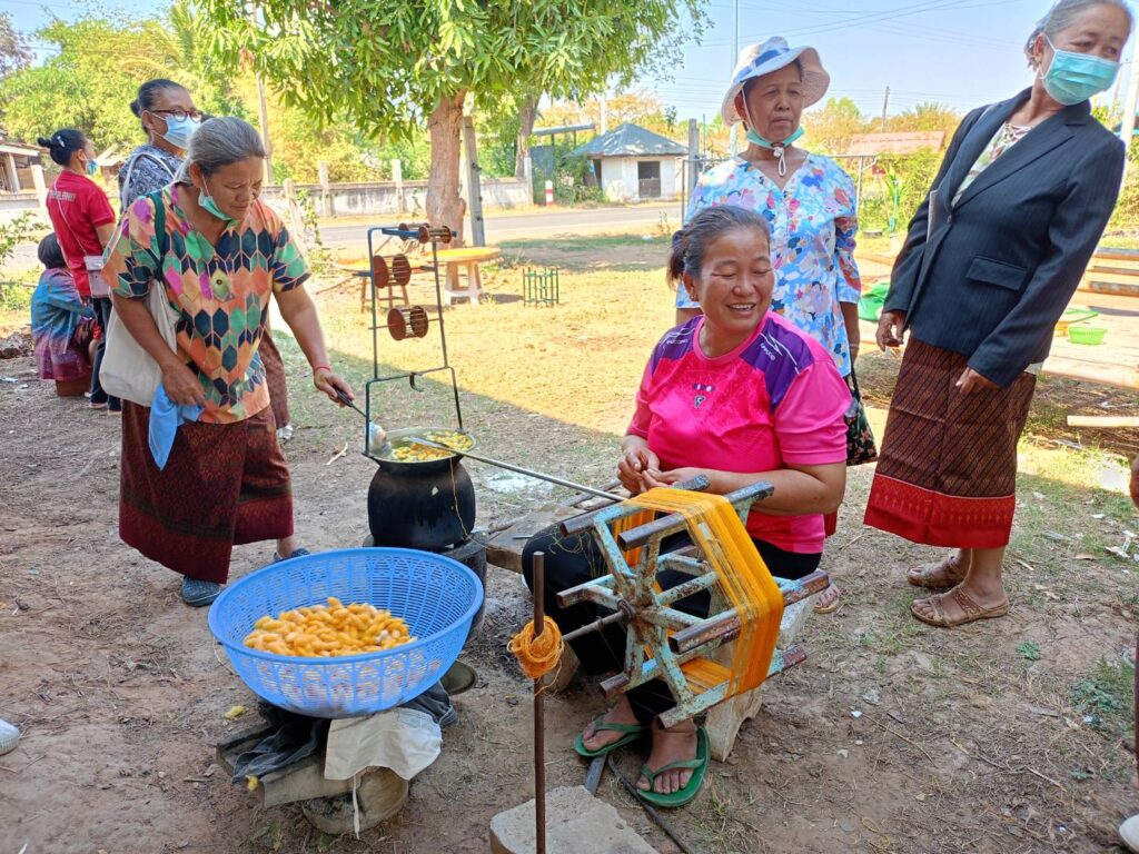 โครงการพัฒนาและออกแบบบรรจุภัณฑ์ผ้าไหม จ.บุรีรัมย์ — 24 เมษายน 2025 — สถาบันเทคโนโลยีจิตรลดา CDTI