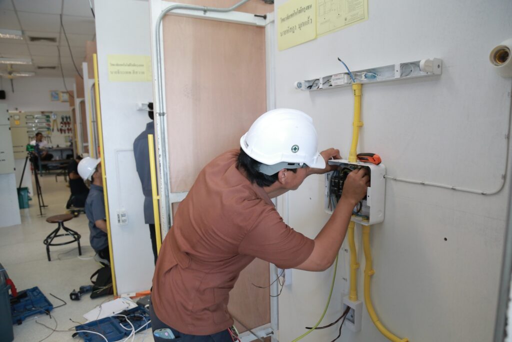CDTI เจ้าภาพจัดการแข่งขันทักษะวิชาชีพ ประเภทวิชาช่างอุตสาหกรรม ทักษะการติดตั้งไฟฟ้าภายในอาคาร ประจำปีการศึกษา 2566 — 2 พฤษภาคม 2025 — สถาบันเทคโนโลยีจิตรลดา CDTI