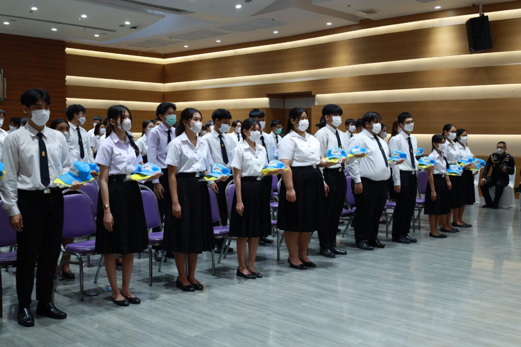 รับมอบหมวกและผ้าพันคอพระราชทาน — 2 พฤษภาคม 2025 — สถาบันเทคโนโลยีจิตรลดา CDTI