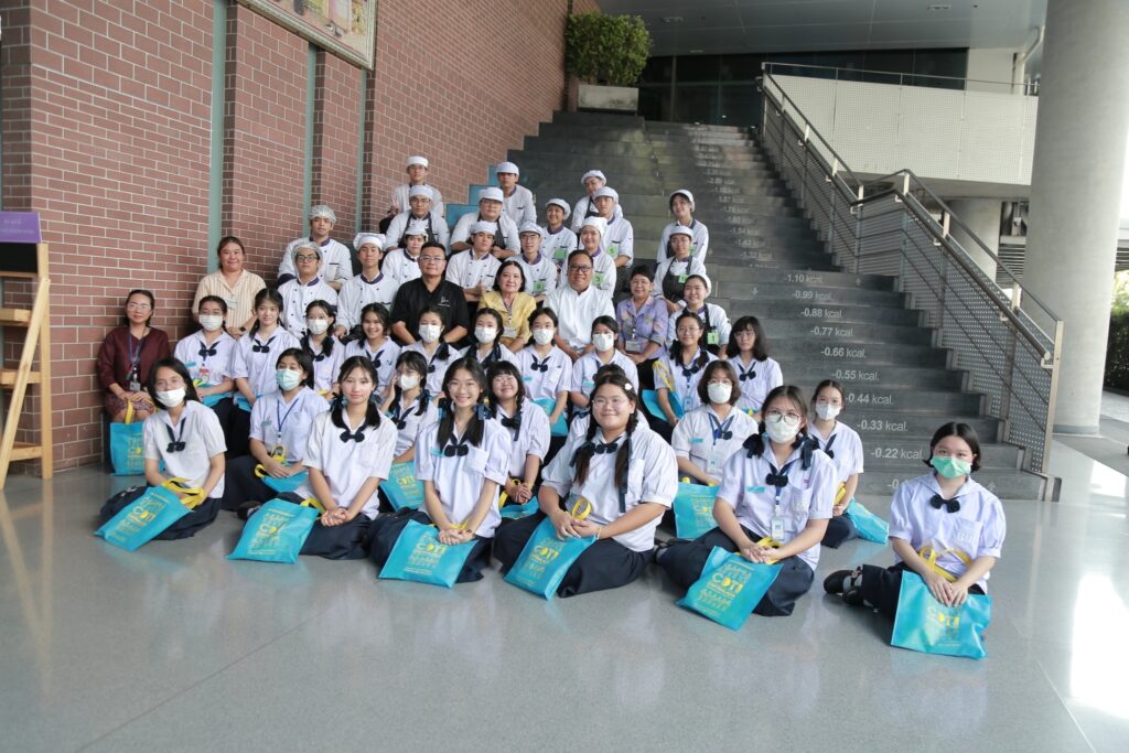 ต้อนรับนักเรียน และครูโรงเรียนราชินีบน เข้าศึกษาเยี่ยมชมโรงเรียนจิตรลดาวิชาชีพ สถาบันเทคโนโลยีจิตรลดา — 2 พฤษภาคม 2025 — สถาบันเทคโนโลยีจิตรลดา CDTI