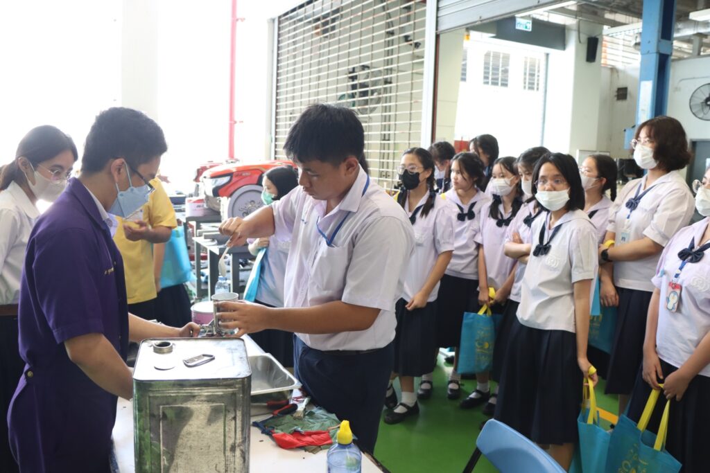 ต้อนรับนักเรียน และครูโรงเรียนราชินีบน เข้าศึกษาเยี่ยมชมโรงเรียนจิตรลดาวิชาชีพ สถาบันเทคโนโลยีจิตรลดา — 2 พฤษภาคม 2025 — สถาบันเทคโนโลยีจิตรลดา CDTI