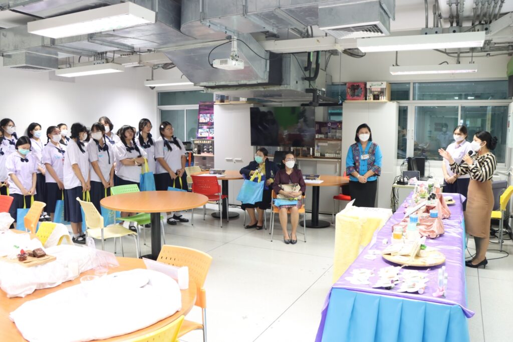 ต้อนรับนักเรียน และครูโรงเรียนราชินีบน เข้าศึกษาเยี่ยมชมโรงเรียนจิตรลดาวิชาชีพ สถาบันเทคโนโลยีจิตรลดา — 2 พฤษภาคม 2025 — สถาบันเทคโนโลยีจิตรลดา CDTI