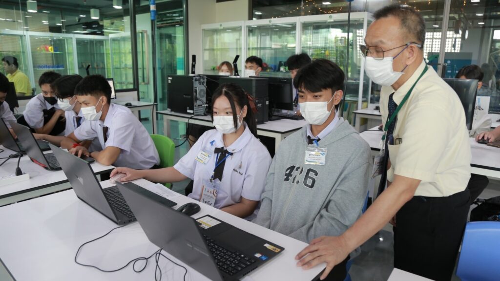 CDTI จัดกิจกรรมแลกเปลี่ยนพัฒนาทักษะนักศึกษาด้านวิชาการมุ่งสานสัมพันธ์สร้างสรรค์เทคโนโลยี — 2 พฤษภาคม 2025 — สถาบันเทคโนโลยีจิตรลดา CDTI