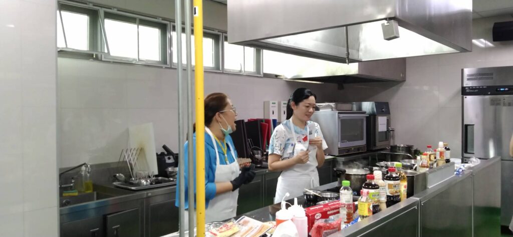 ศูนย์บริการวิชาการ เปิดอบรมหลักสูตรระยะสั้น “สร้างความรู้ สร้างอาชีพ กับจิตรลดาอาหารคาว-หวาน” — 2 พฤษภาคม 2025 — สถาบันเทคโนโลยีจิตรลดา CDTI