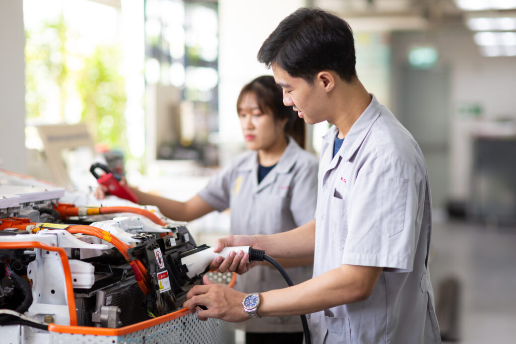 ประวัติสถาบัน — 1 พฤษภาคม 2025 — สถาบันเทคโนโลยีจิตรลดา CDTI
