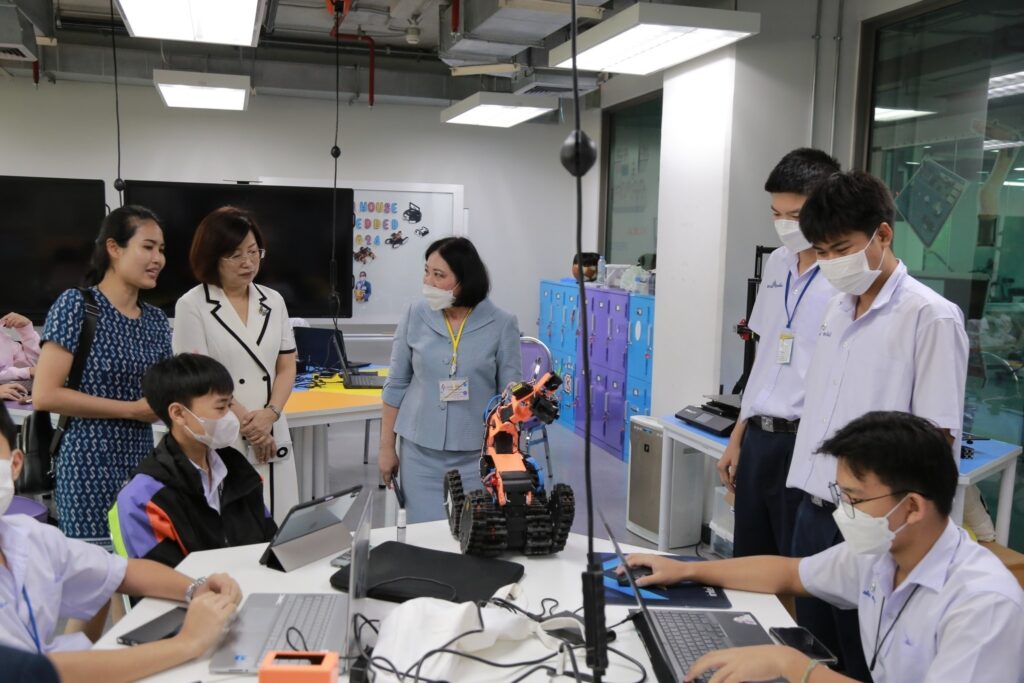 CDTI ต้อนรับการมาเยือนไทยของคณะผู้บริหารวิทยาลัยเทคนิคอาชีวศึกษาเทียนจินโป๋ห่าย — 2 พฤษภาคม 2025 — สถาบันเทคโนโลยีจิตรลดา CDTI