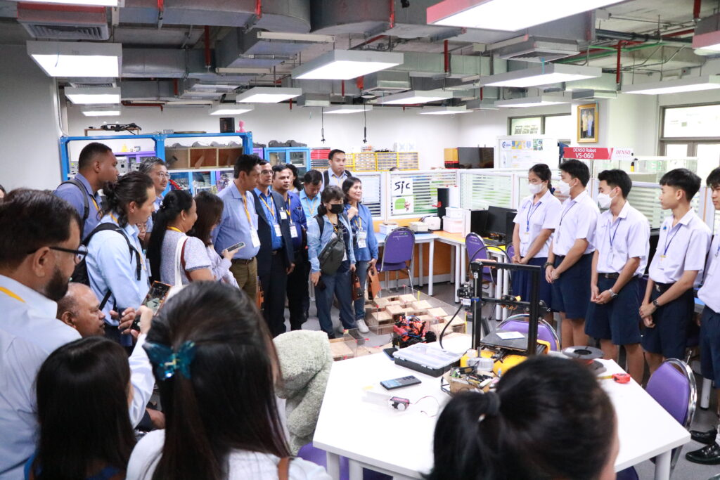 ต้อนรับคณะศึกษาดูงาน — 3 พฤษภาคม 2025 — สถาบันเทคโนโลยีจิตรลดา CDTI