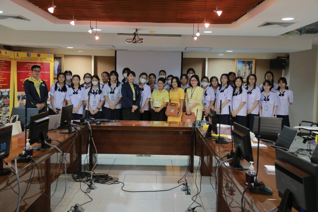 CDTI ยินดีต้อนรับคณาอาจารย์ และนักเรียนโรงเรียนราชินีบน เยี่ยมชมศึกษาดูงานโรงเรียนจิตรลดาวิชาชีพสถาบันเทคโนโลยีจิตรลดา — 2 พฤษภาคม 2025 — สถาบันเทคโนโลยีจิตรลดา CDTI