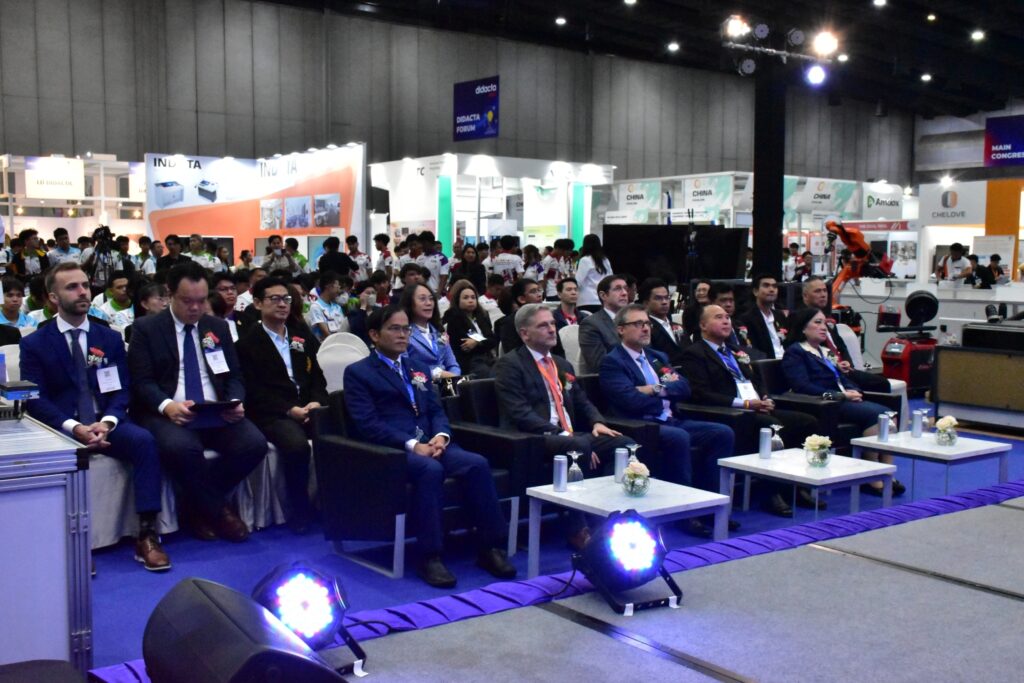 การแข่งขันการควบคุมหุ่นยนต์และระบบอัตโนมัติด้วยเทคโนโลยีอุตสาหกรรม 4.0 ครั้งที่ 3 — 1 พฤษภาคม 2025 — สถาบันเทคโนโลยีจิตรลดา CDTI