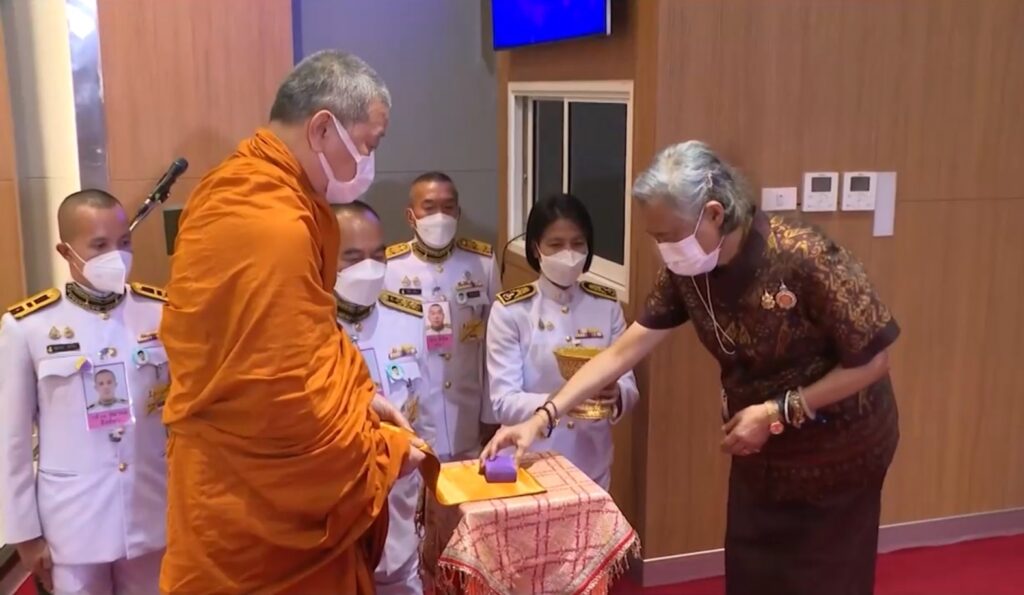 พิธีพระราชทานเข็มที่ระลึก ผู้ทำคุณประโยชน์แก่สถาบันเทคโนโลยีจิตรลดา และทอดพระเนตรนิทรรศการ CDTI Go Green 2024 — 1 พฤษภาคม 2025 — สถาบันเทคโนโลยีจิตรลดา CDTI