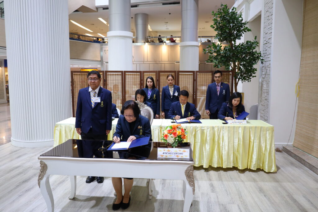 ถวายแจกันดอกไม้ถวายเยี่ยม สมเด็จเจ้าฟ้า ฯ กรมพระศรีสวางควัฒน วรขัตติยราชนารี — 3 พฤษภาคม 2025 — สถาบันเทคโนโลยีจิตรลดา CDTI