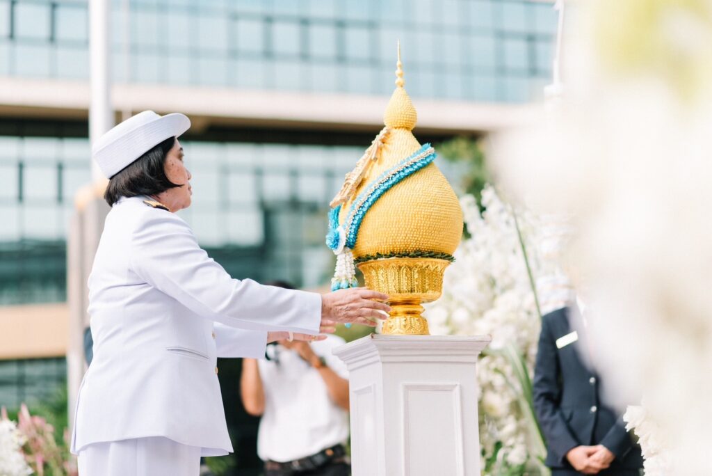 วางพานพุ่มเนื่องในวันคล้ายวันประสูติ — 2 พฤษภาคม 2025 — สถาบันเทคโนโลยีจิตรลดา CDTI