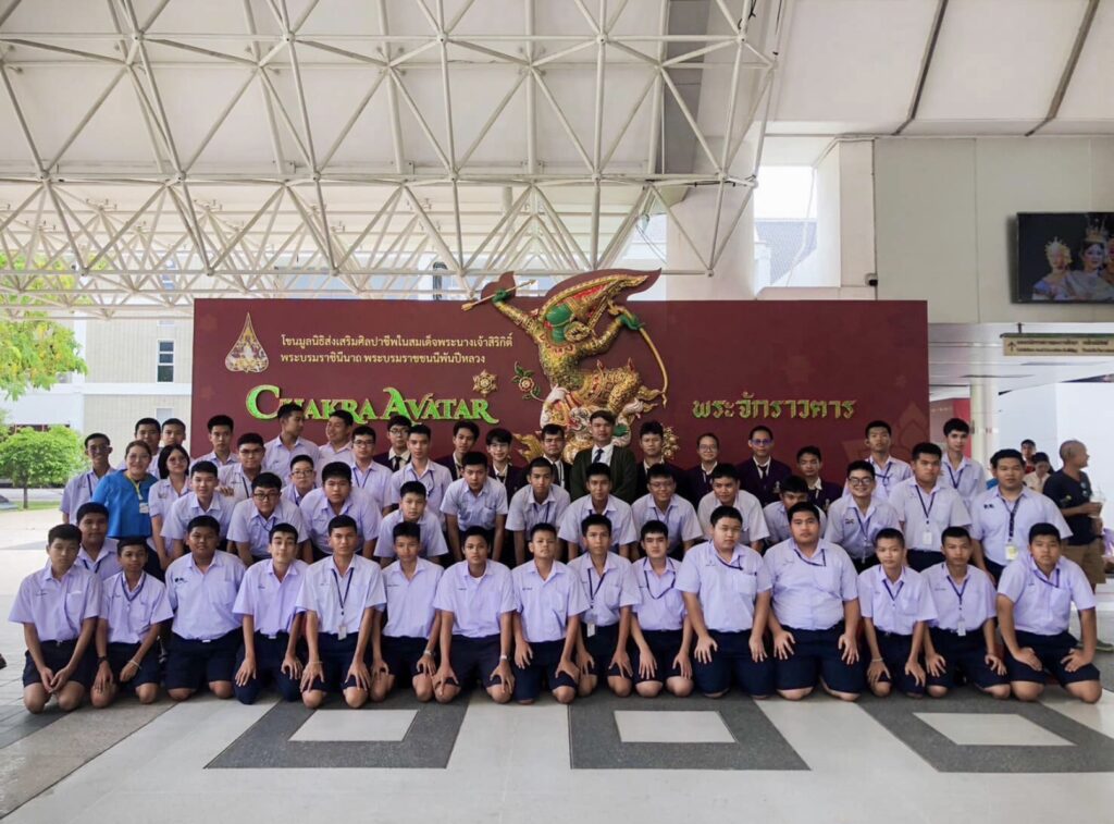 สจด. ร่วมชมการแสดงโขนมูลนิธิส่งเสริมศิลปาชีพ ฯ เรื่องรามเกียรติ์ “ตอนพระจักราวตาร” — 1 พฤษภาคม 2025 — สถาบันเทคโนโลยีจิตรลดา CDTI