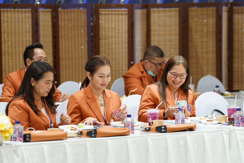 สจด. ต้อนรับคณะผู้บริหารและผู้ฝึกอบรมหลักสูตรการบริหารงานอุดมศึกษาสายสนับสนุนระดับสูง (นบสส.) รุ่นที่ ๒๕ เยี่ยมชมสถาบันเทคโนโลยีจิตรลดา — 1 พฤษภาคม 2025 — สถาบันเทคโนโลยีจิตรลดา CDTI