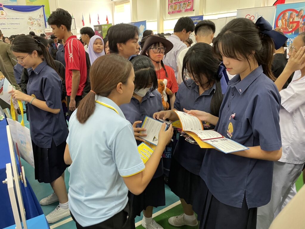 แนะนำหลักสูตรสถาบันเทคโนโลยีจิตรลดา ให้กับโรงเรียนเตรียมอุดมศึกษาพัฒนาการ — 1 พฤษภาคม 2025 — สถาบันเทคโนโลยีจิตรลดา CDTI